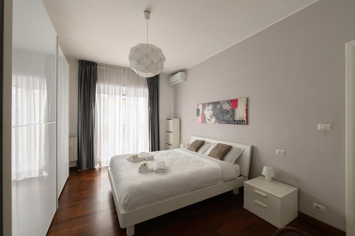 Banksy Inspired - Colli Albani Apartamento